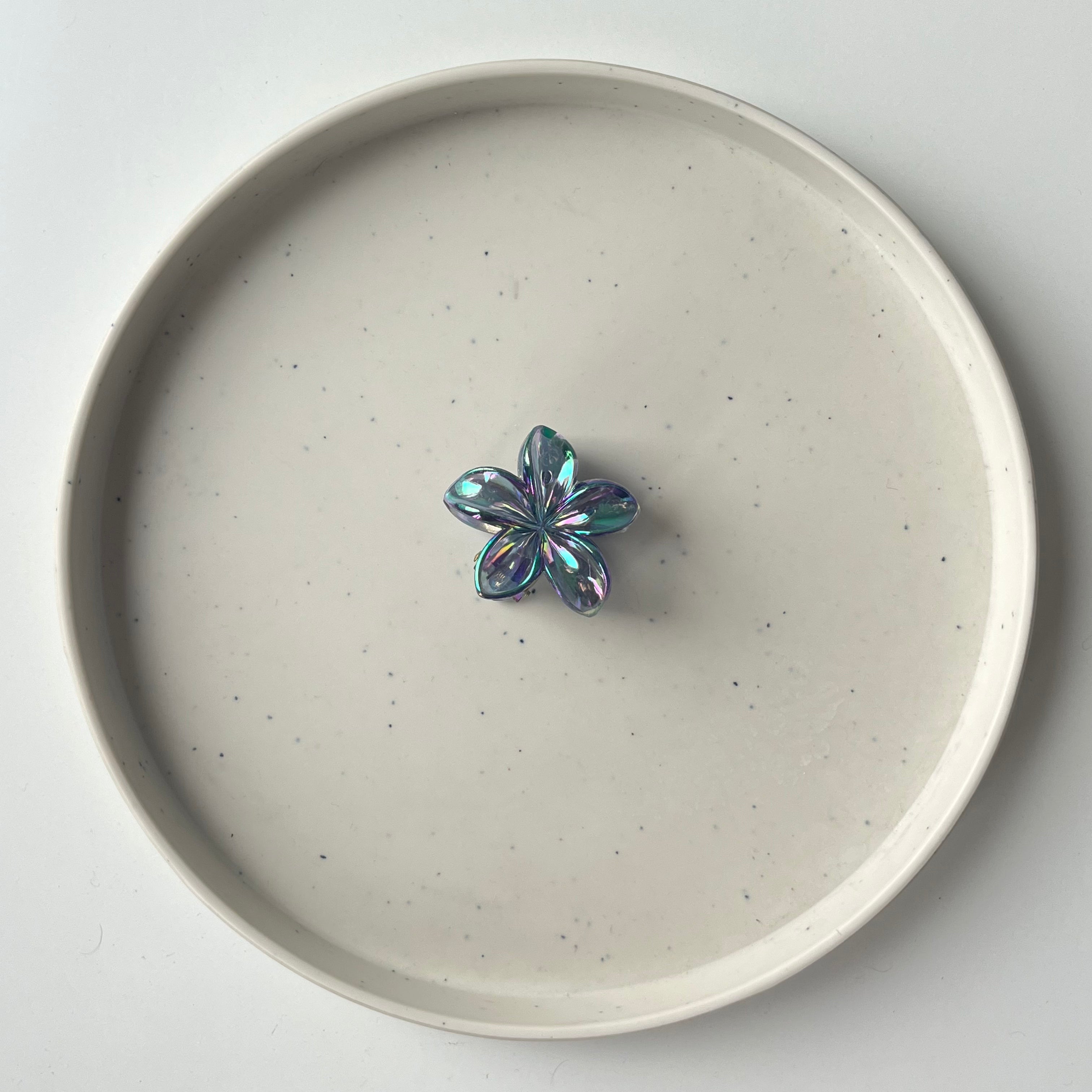 Iridesca Bloom Claw Clip – Small